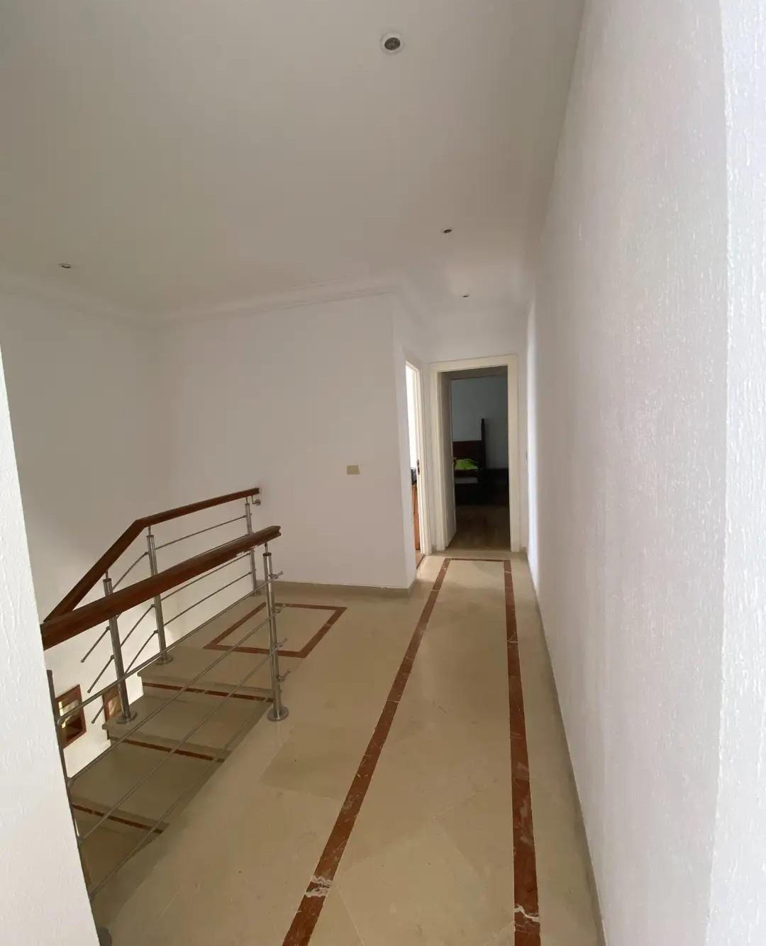 À Vendre : Duplex S+3 à Laouina