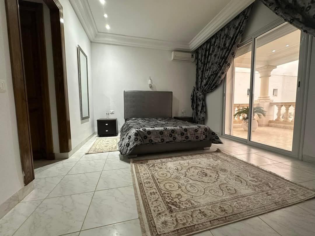 Villa de Luxe à Vendre - Hammamet