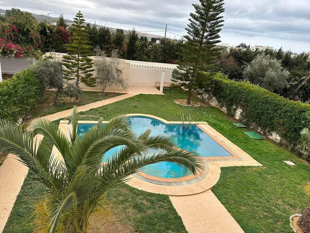 Villa de Luxe à Vendre - Hammamet