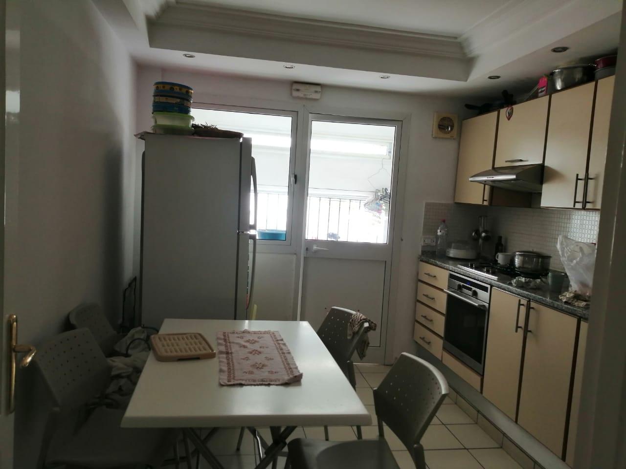 Appartement S+3 à Vendre - Borj Louzir, Ariana