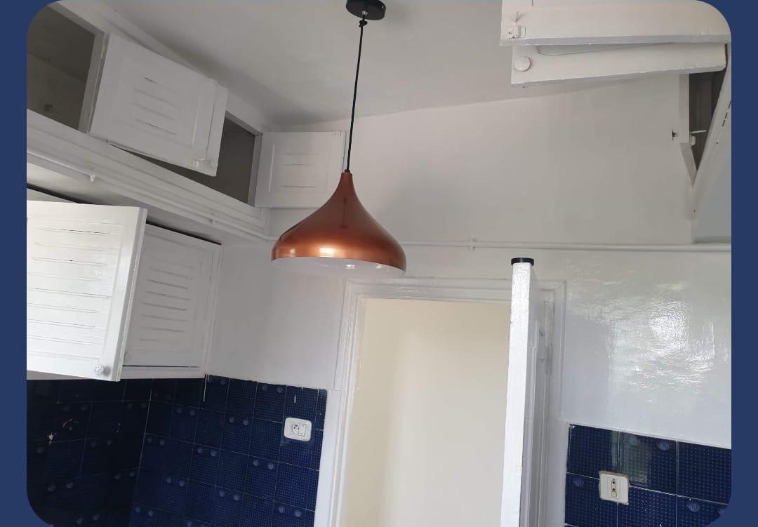 À Vendre : Appartement S3 de 80 m² au 1er étage sans ascenseur à Manzah 4, près du métro 10 Décembre