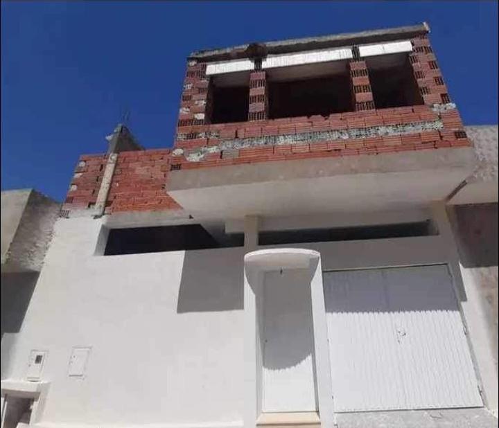 À Vendre : Maison à Mhamdia Cité Nassim, près de Carrefour !