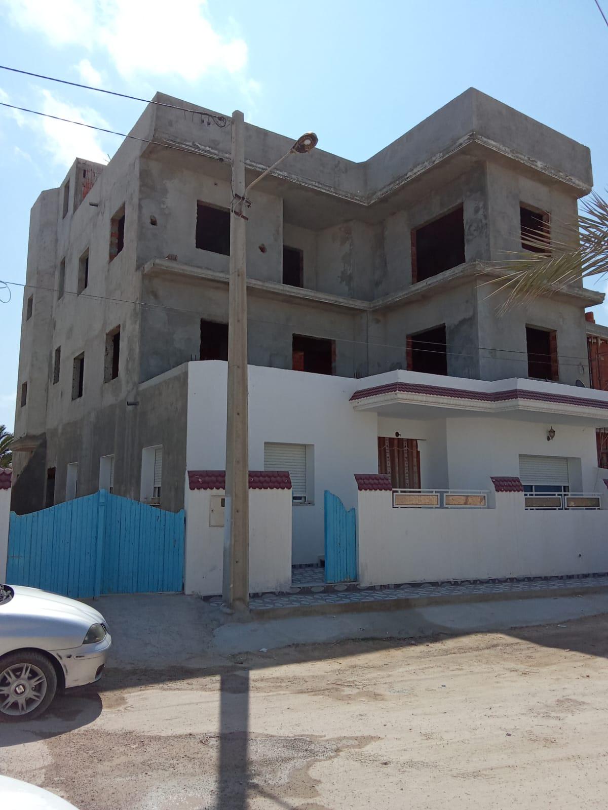 À Vendre – Immeuble en Cours de Construction à Chebba, Mahdia (3 Étages)