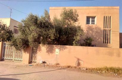 À Vendre : Maison à Route Gremda, Sfax, Marquez Sahnoun Km 7, Proche de l'École Rached