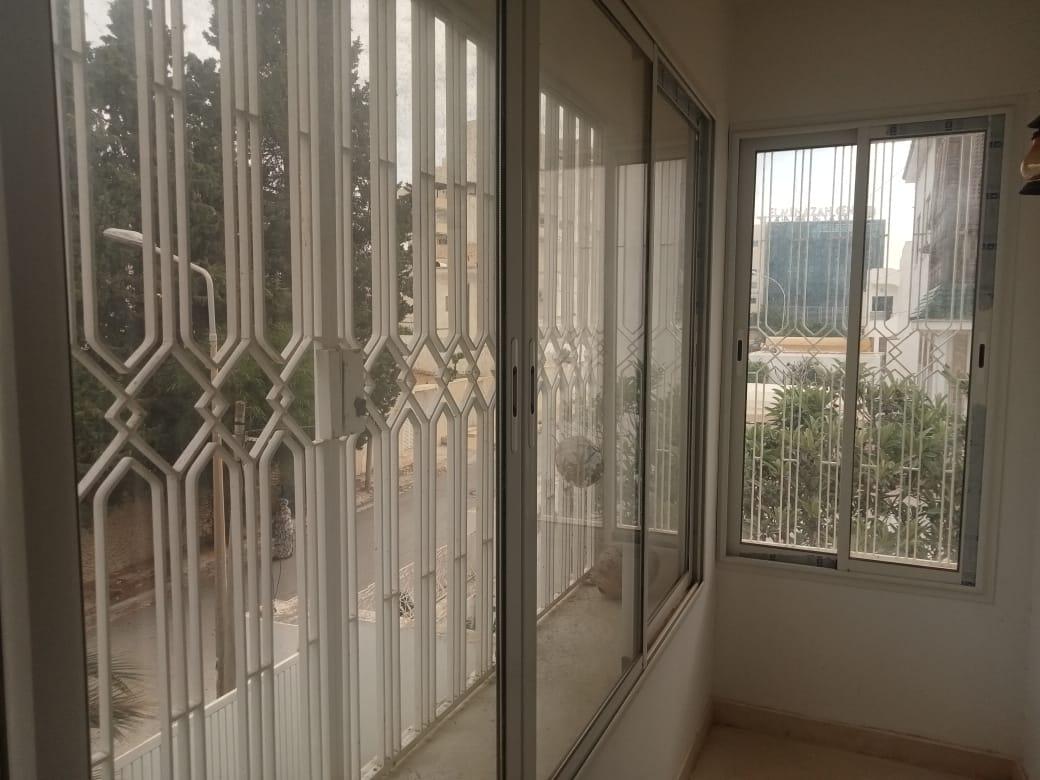 À Vendre – Spacieuse Villa Duplex à Menzah 7 (Rue Jawher Sikeli )