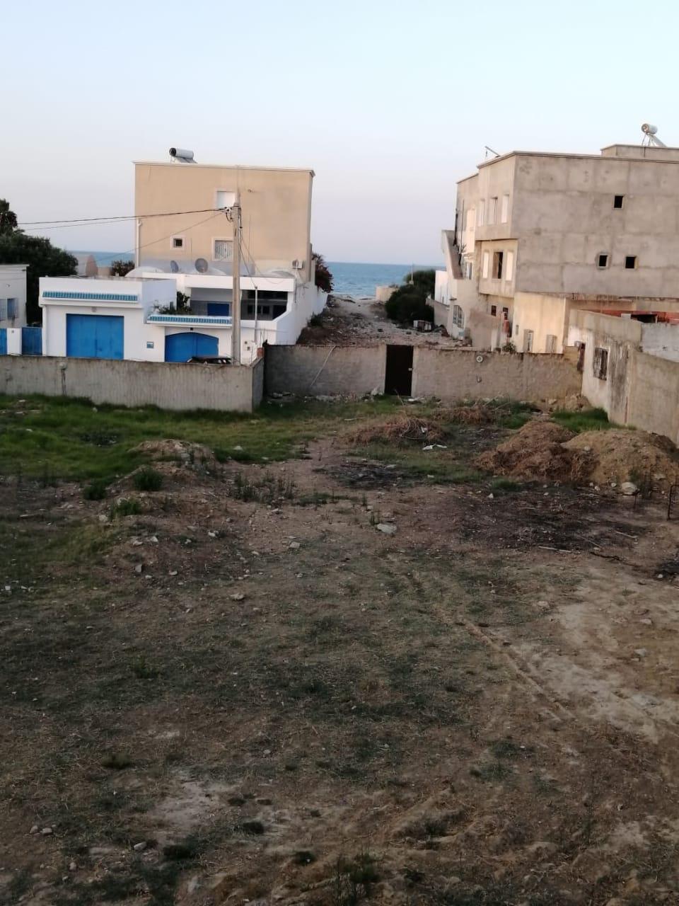 À vendre : Terrain à Raoued Plage