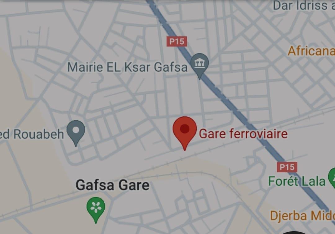 Un terrain à vendre, situé à Gafsa près de la gare  et de la délégation de Gafsa