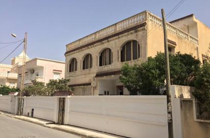 2 villas à vendre, situées à Nabeul, Grombalia, près de l’hôpital.