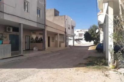 Un terrain à vendre, situé à Dar Chaaben El Fehri, Nabeul, près du café Zitouna.