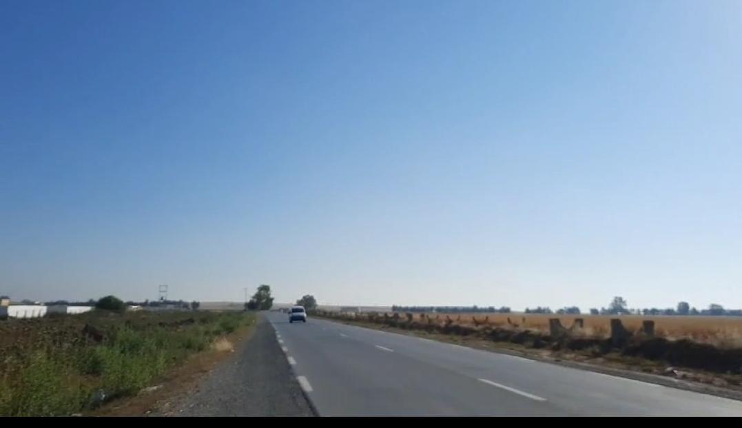 Un terrain à vendre, situé à Sidi Thabet, Kantaret Bizerte, en 1er rang sur la rue principale