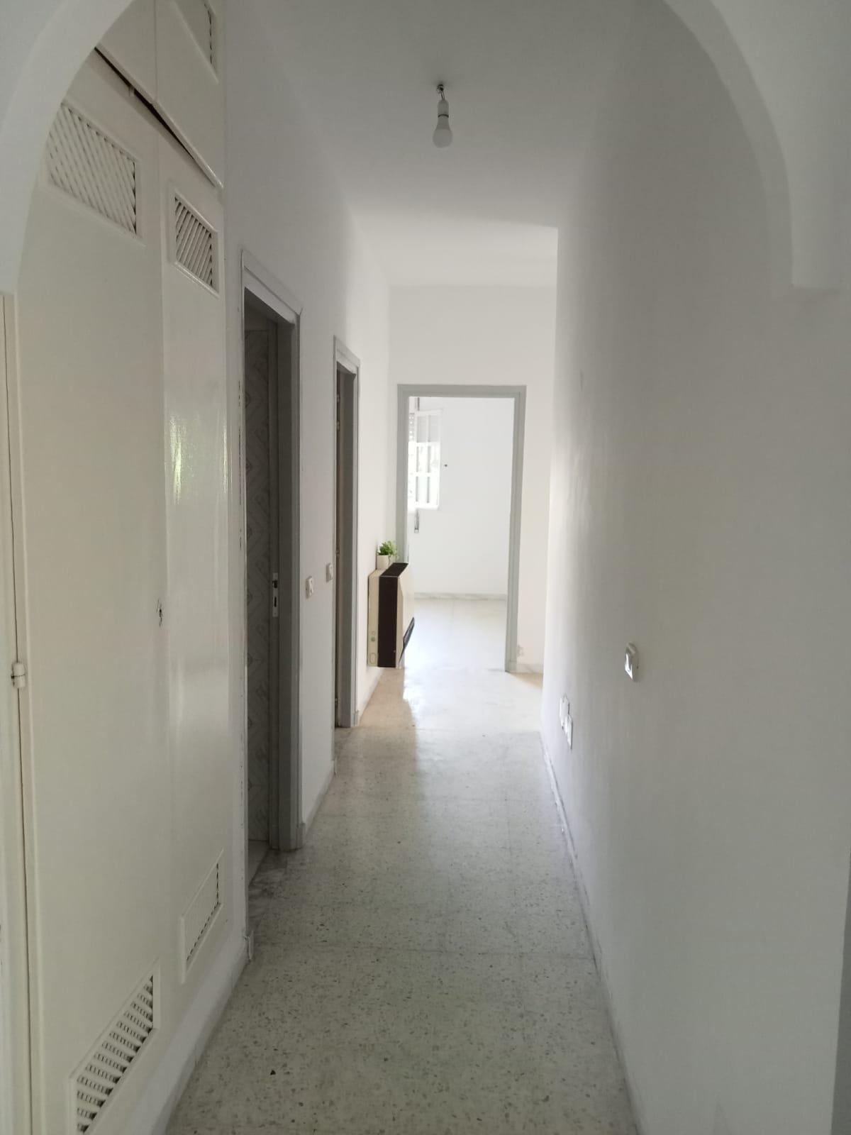 À Vendre : Appartement S+3 avec Jardin à Aouina (Résidence Elyes)