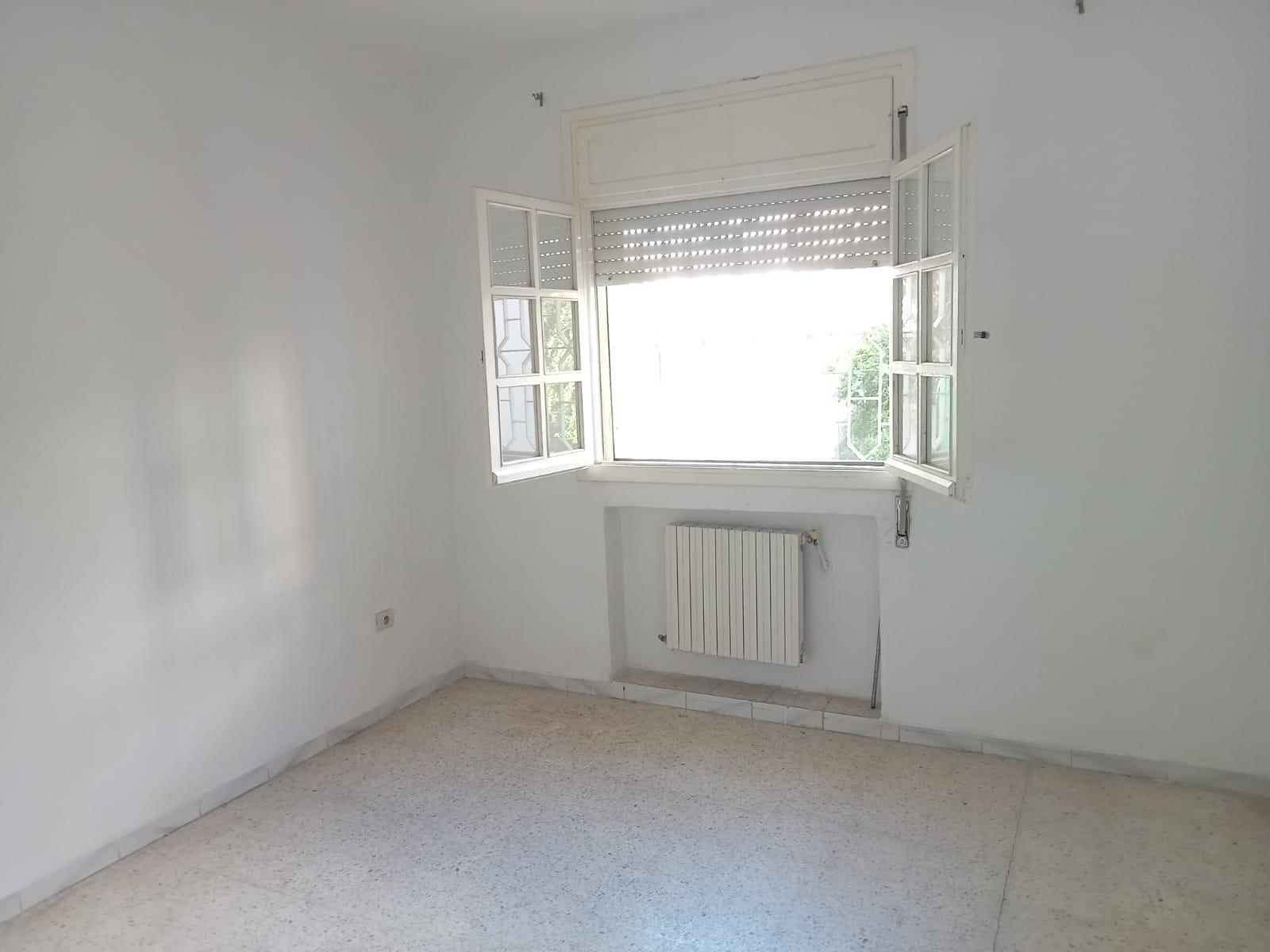 À Vendre : Appartement S+3 avec Jardin à Aouina (Résidence Elyes)