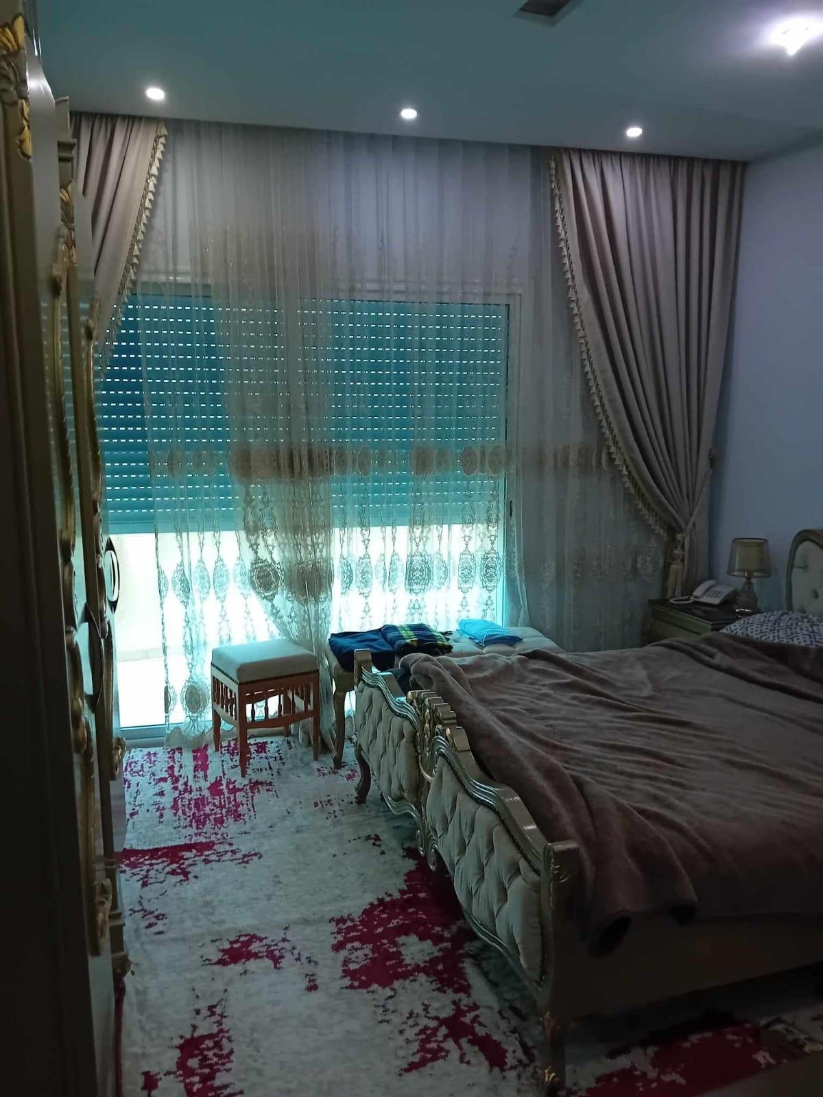 Un appartement haut standing à vendre, situé dans une résidence à Sfax, triq Tounes, Sakiet Ezzit.