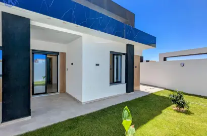 À Vendre : Villa MINOOTY , 9 minutes de la plage