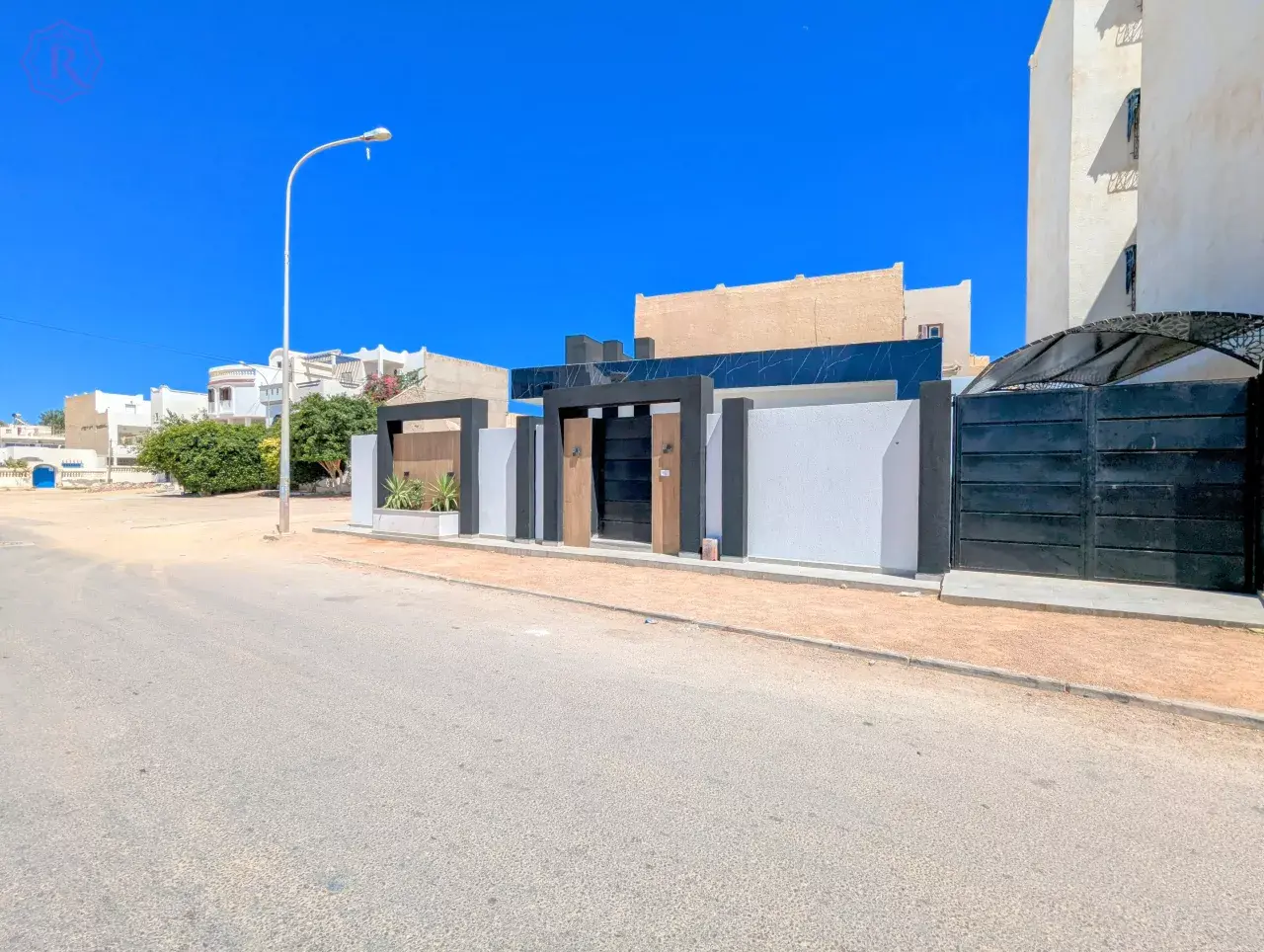 À Vendre : Villa MINOOTY , 9 minutes de la plage