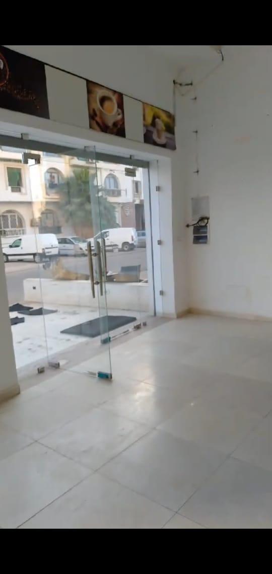 Deux locaux commerciaux à louer, situés au début de la rue El Mamoun, Hammam Sousse