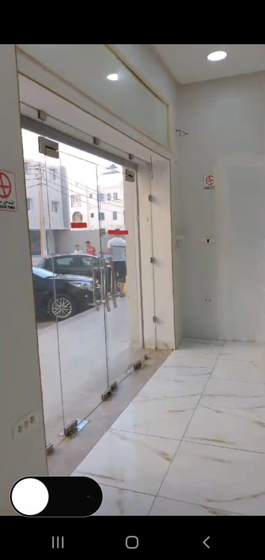 Deux locaux commerciaux à louer, situés au début de la rue El Mamoun, Hammam Sousse