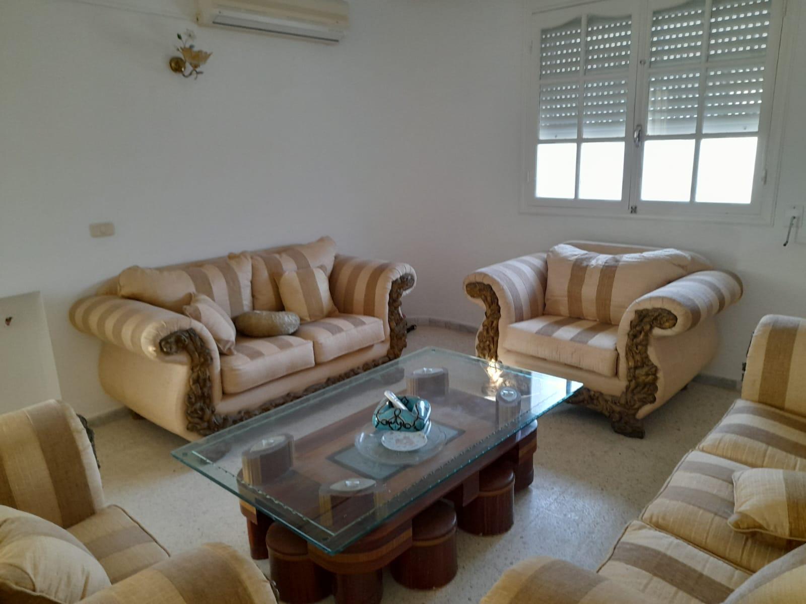 À Vendre – Villa Spacieuse à Cité El Ghazela, Rue El Assil