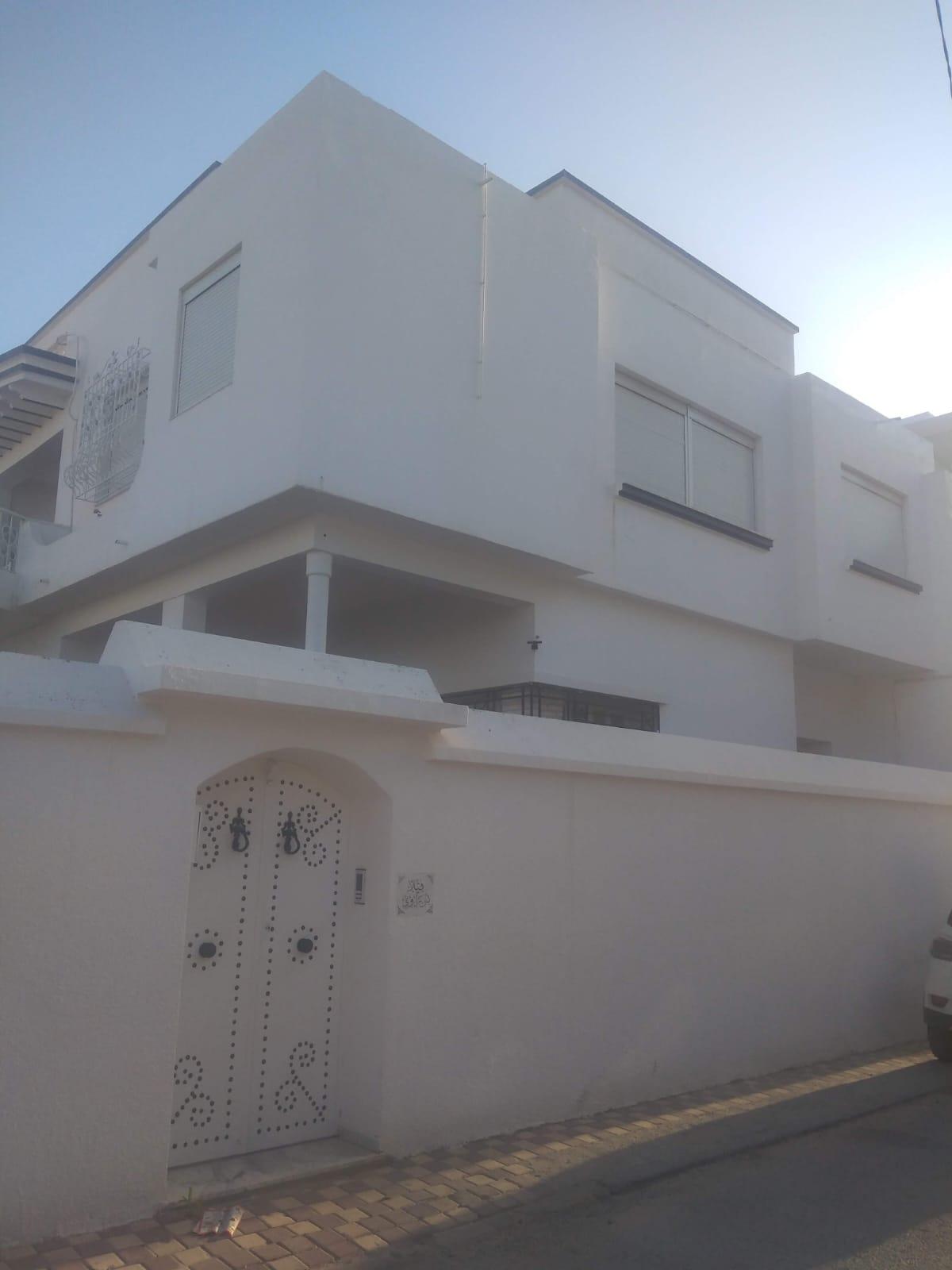 À Vendre : Villa Spacieuse à Sousse, Proche de l'Hôpital Farhat Hached !