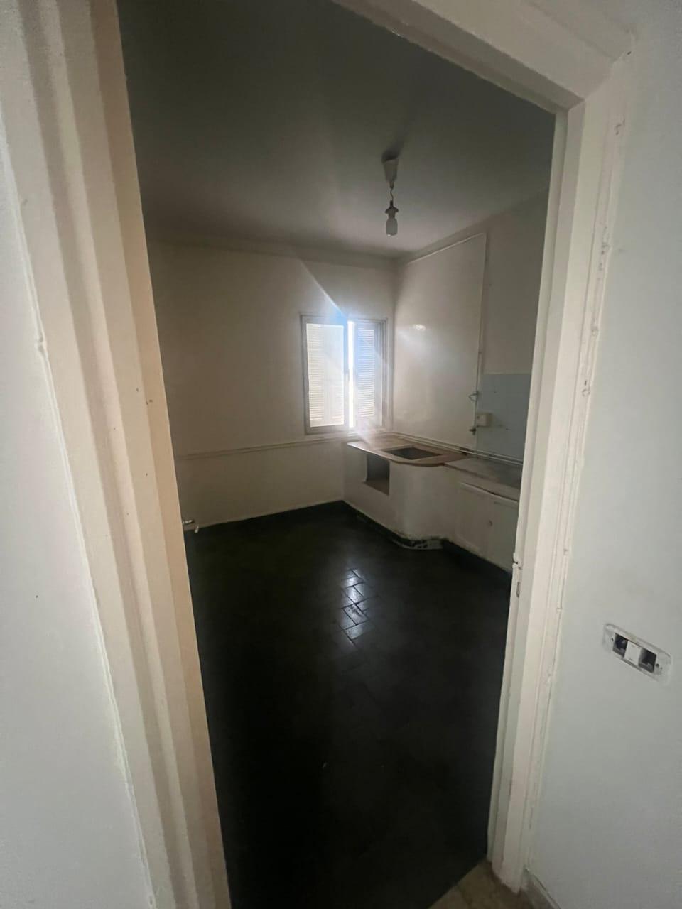 À Vendre : Appartement S+2 à Denden, Proche du Magasin Général !