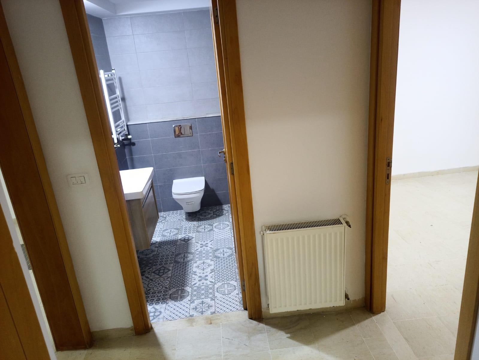 À louer : Appartement S+2 vide à Laouina