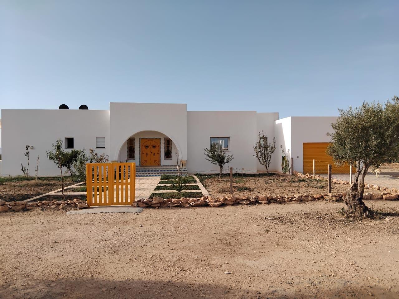 À Vendre : Villa Neuve à Borj el Amri - Manouba