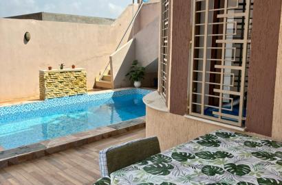 À Vendre : Villa avec Piscine et Vue sur Mer à Haouaria