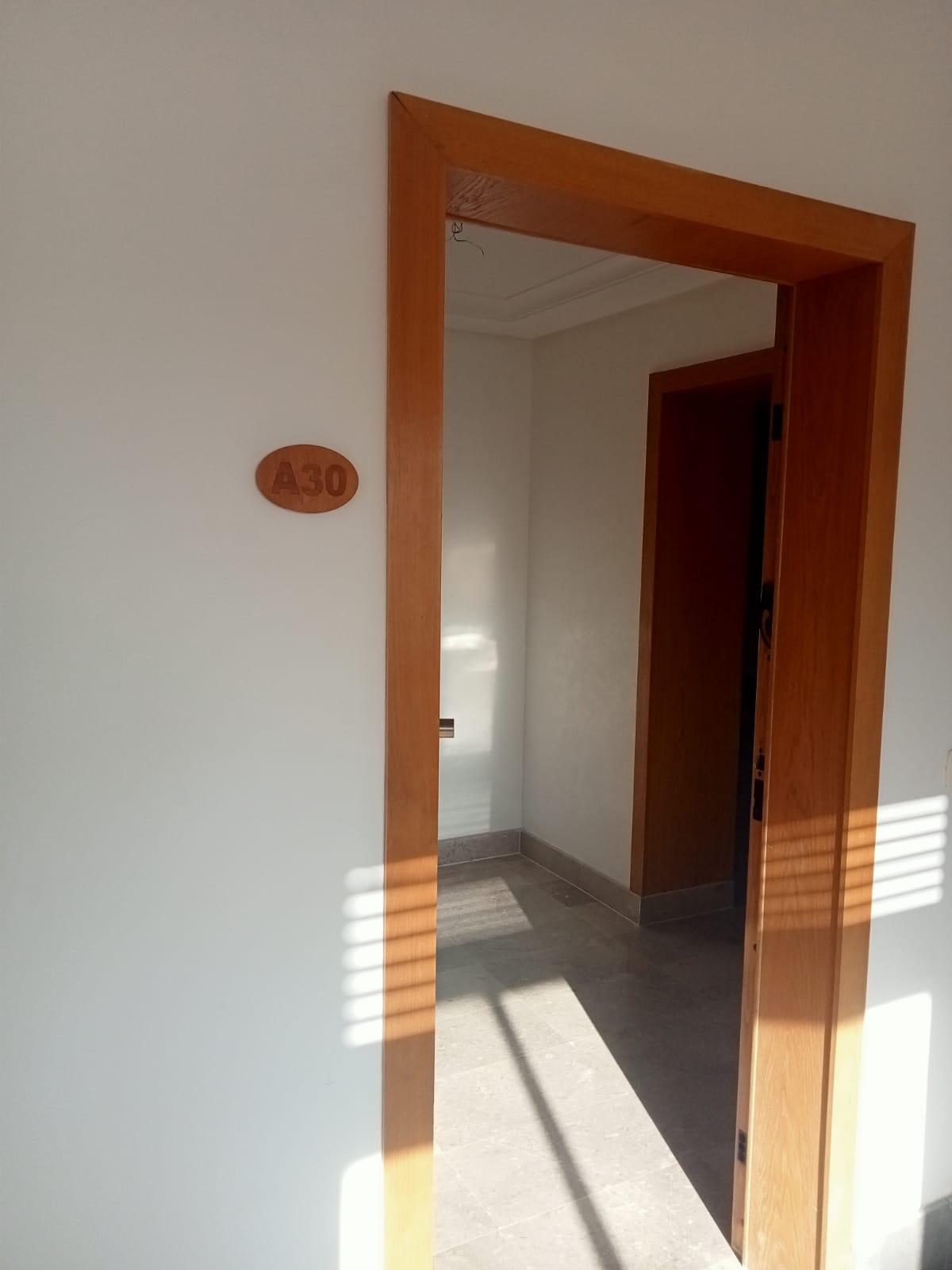 À Vendre : Appartement S+4 -  Jardins de Carthage