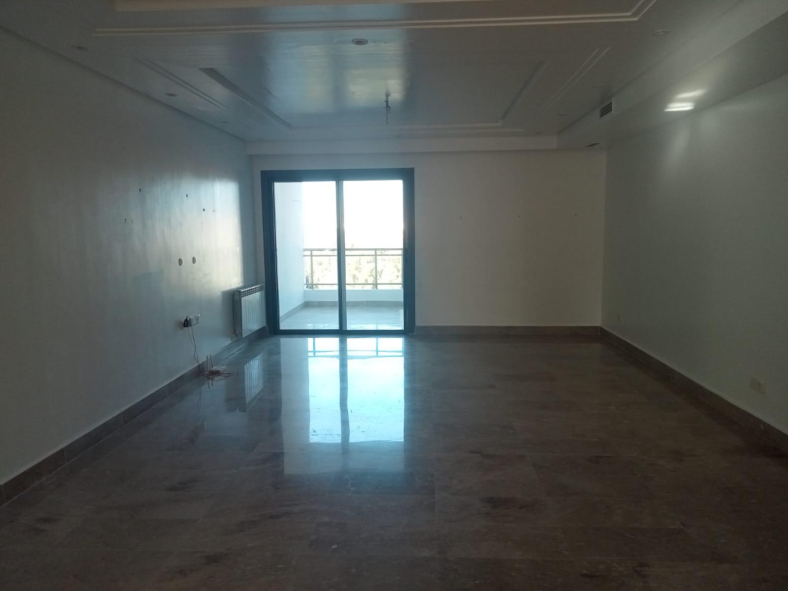 À Vendre : Appartement S+4 -  Jardins de Carthage