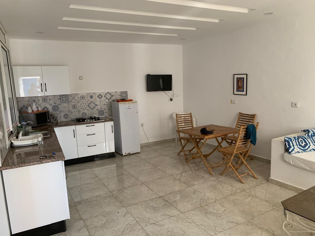 À Vendre : Appartement Meublé à Ezzahra Plage, Kelibia - Hammem Ghezaz