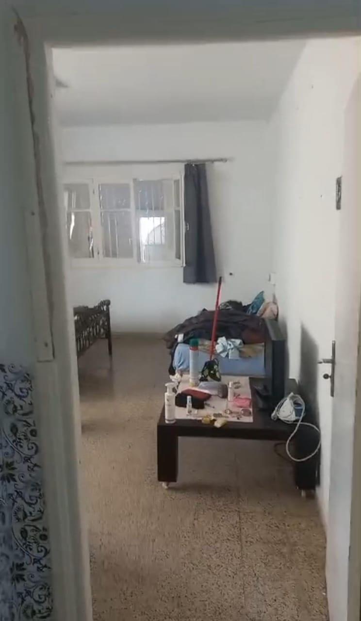 Appartement S+1 situé à Bab Saadoun, à proximité de la clinique militaire