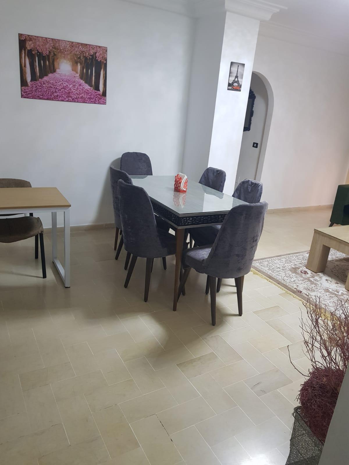 À Louer – Appartement S+2 Meublé à Wahat