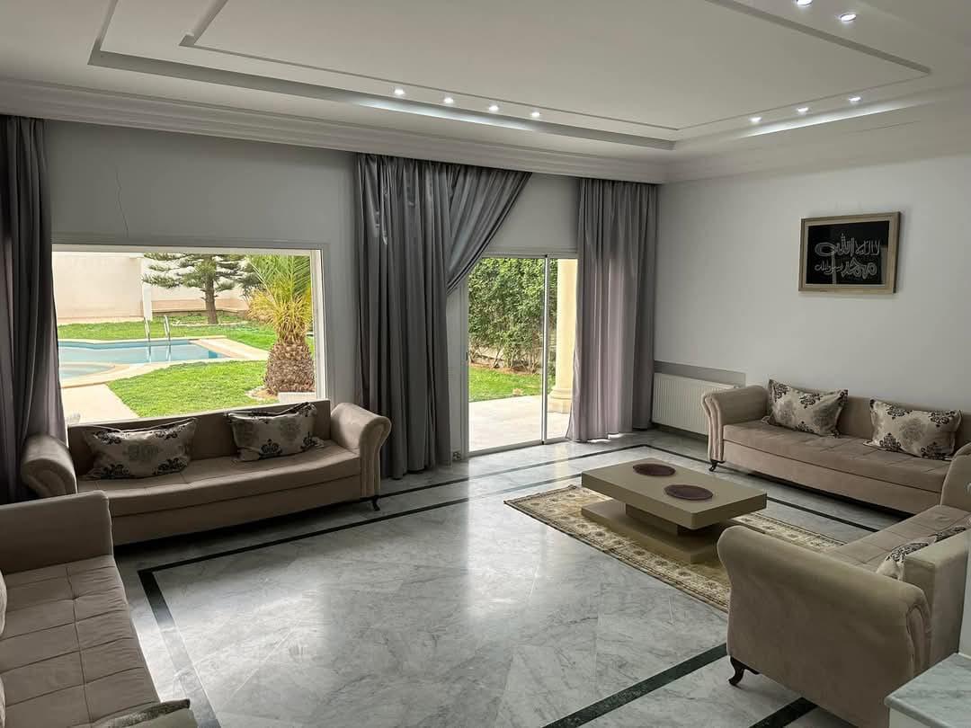 Villa de Luxe à Vendre - Hammamet