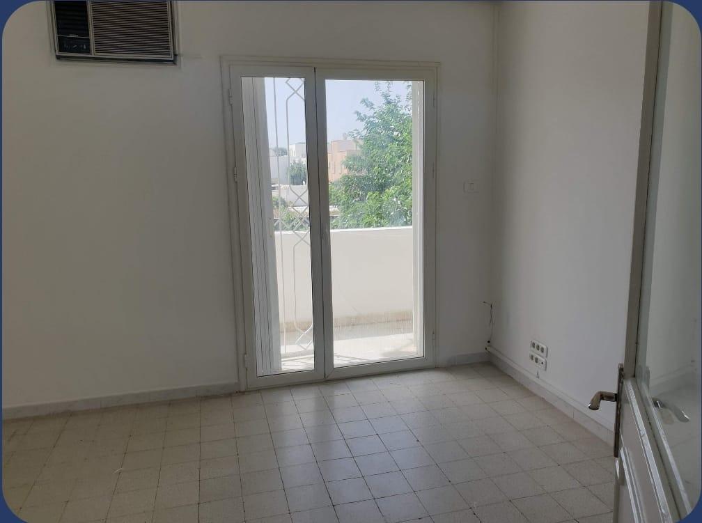 À Vendre : Appartement S3 de 80 m² au 1er étage sans ascenseur à Manzah 4, près du métro 10 Décembre