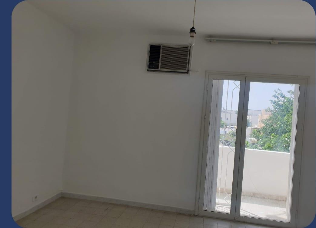 À Vendre : Appartement S3 de 80 m² au 1er étage sans ascenseur à Manzah 4, près du métro 10 Décembre