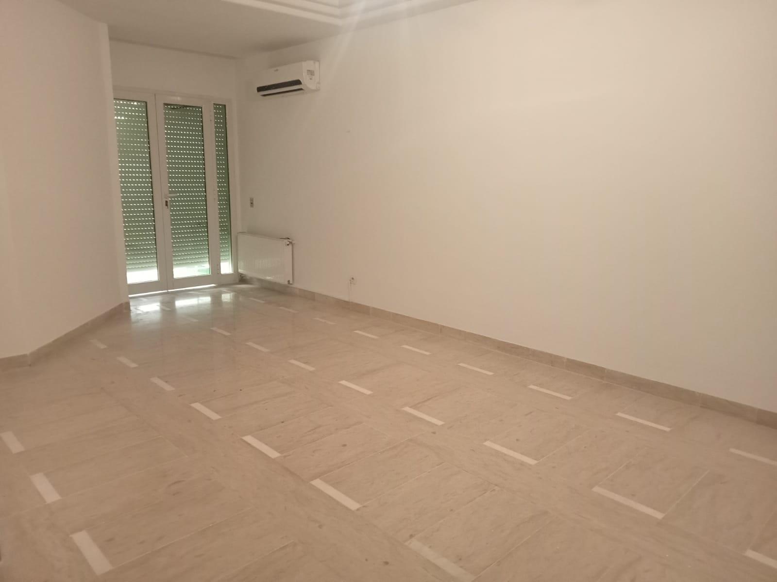 À Louer | Appartement vide à Jardin El Menzah 1