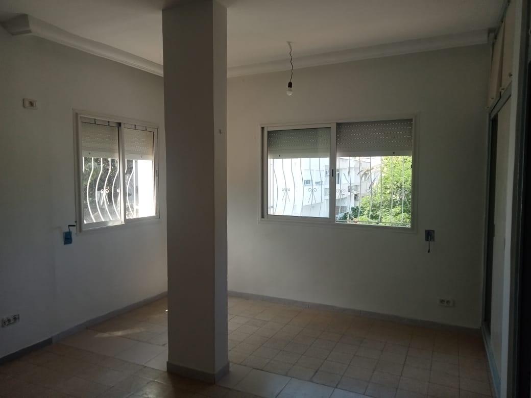 À louer : Appartement S+3 à Cité Mahrajène – 2ᵉ étage