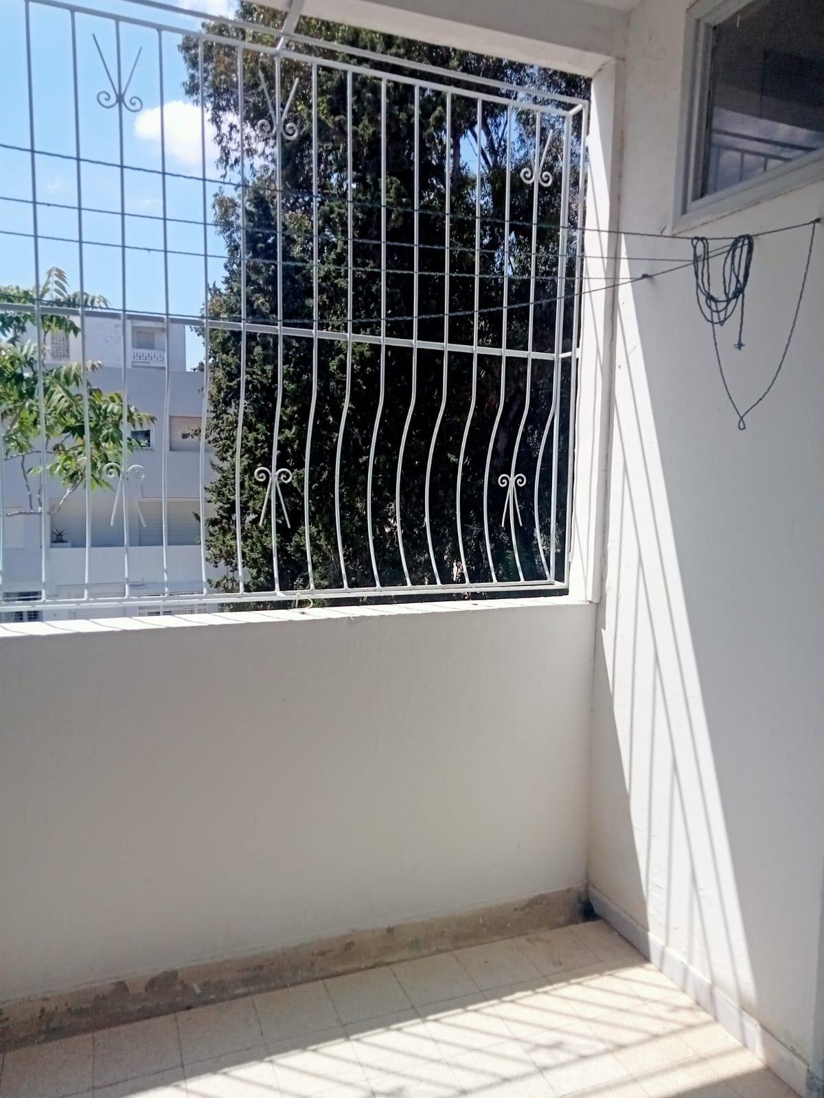 À louer : Appartement S+3 à Cité Mahrajène – 2ᵉ étage