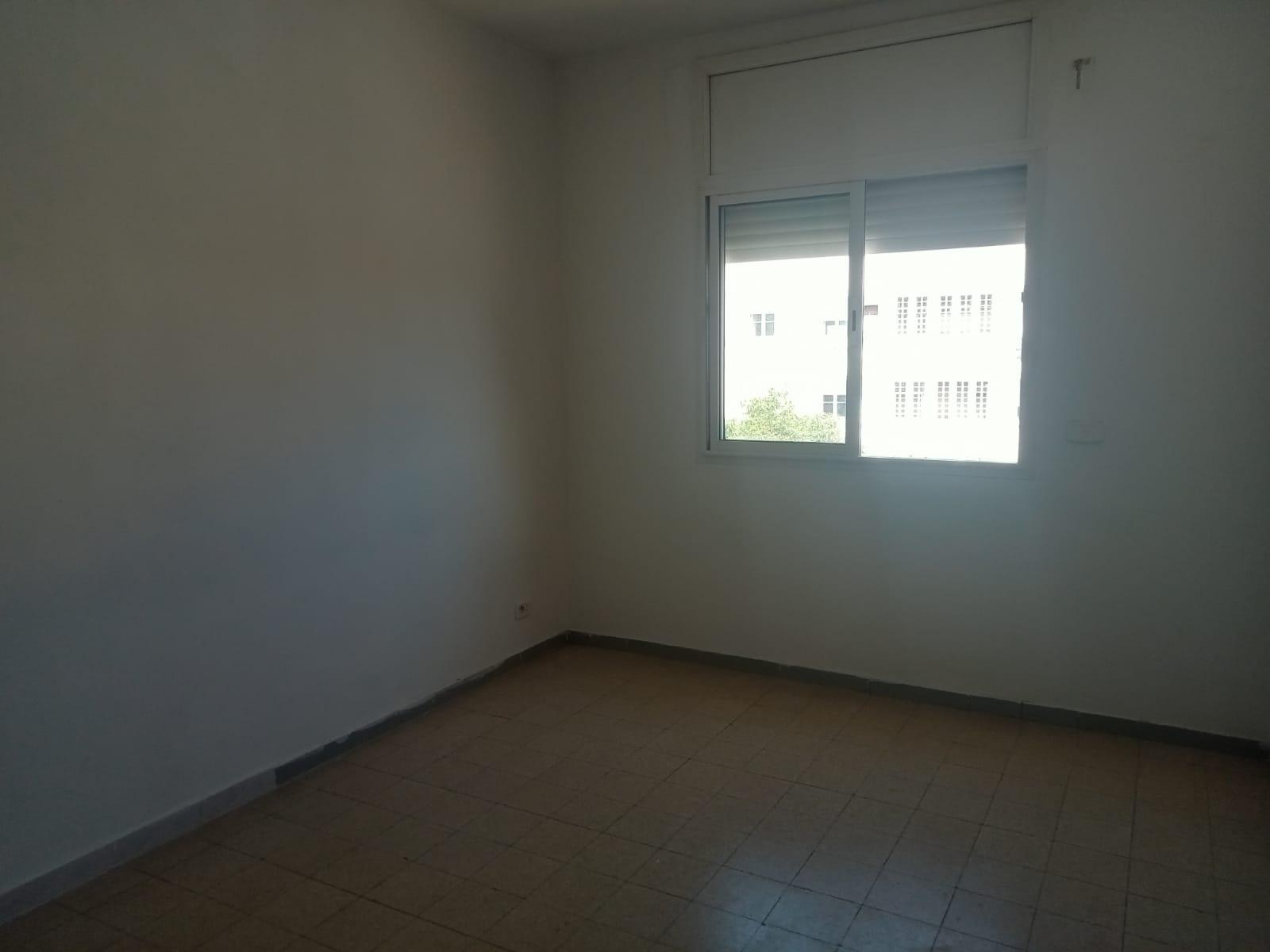 À louer : Appartement S+3 à Cité Mahrajène – 2ᵉ étage