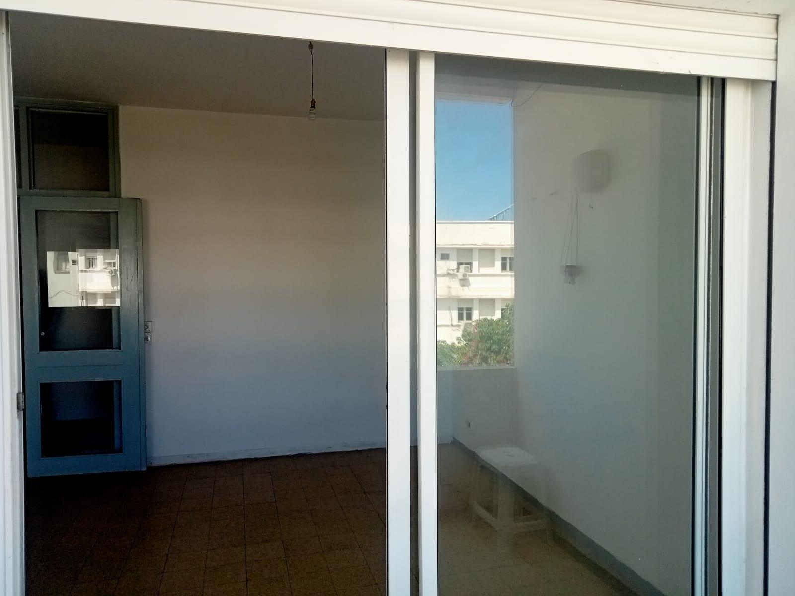 À louer : Appartement S+3 à Cité Mahrajène – 2ᵉ étage