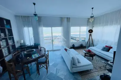 Un appartement meublé avec une belle vue sur mer à louer à la Marsa Cube